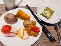 -深圳国际会展中心希尔顿酒店(前海华发冰雪世界店)