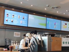 -星巴克(青岛火车北站候车大厅店)
