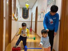 -抱抱熊托育中心(大悦城店)