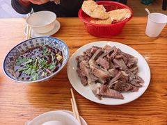 特色蘸羊肉-三中高皇羊肉馆