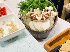 -烹然四季椰子鸡火锅(团结湖总店)