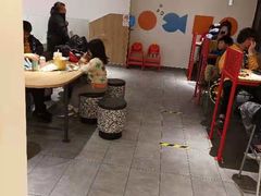 大堂-麦当劳(普陀香溢花城店)