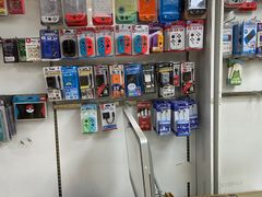 -上海南东电玩(上海置地广场周大福店)