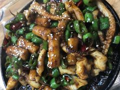 铁板鱿鱼-八张桌子(老店)