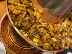 -炉小二铜锅牛蛙•川湘菜(三里屯店)