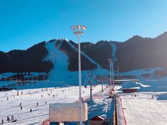 -丝绸之路山地度假区滑雪场