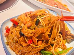 炒螺蛳粉-柳喜辣·烧烤酒局(跃进总店)