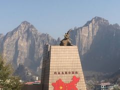 -平西抗日烈士陵园