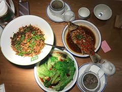 -费大厨辣椒炒肉(万家丽一店)