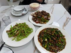 -余杨鸭鸭餐厅
