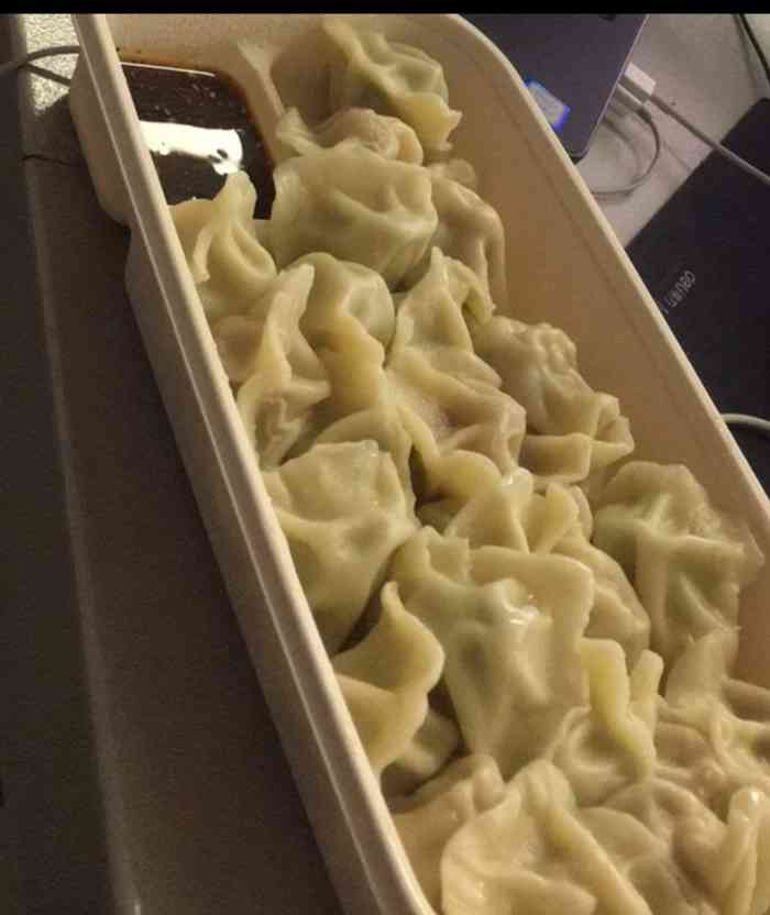 打分 美包包,饺子外卖里面最好吃的了,包装也很用心,希望继续保持