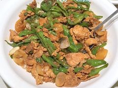 -绿草地·湘菜(梅溪湖步步高店)