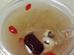 银耳汤-五娭毑臭豆腐(黄兴南路店)