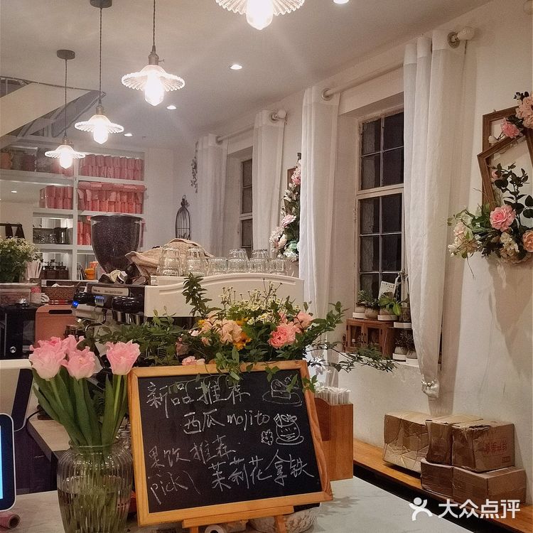 上海探店|魔都复古老洋房里的花园餐厅💐
