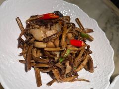 -吴越荣记苏州菜·松鼠桂鱼(月光码头店)