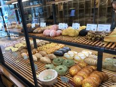 -焙丽拾光(麦凯乐直营店)