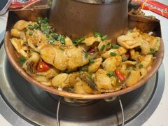 -老佛爷·铜炉炭火蛙锅(海州吾悦店)