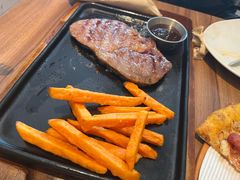 -必胜客(佛罗伦萨小镇店)