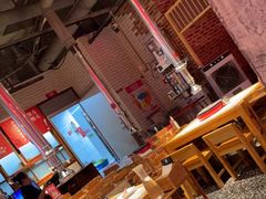 大堂-么肆烤肉·中式自助·烤肉大排档(街道口季佳PAI店)