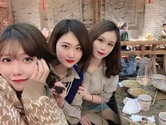 白雪公主-小龙坎老火锅(红旗街店)