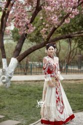 点击看大图 -艾拉·女王婚纱礼服馆