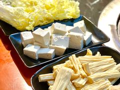 -六州府地锅鸡·农家菜·龙虾(未来科技城店)