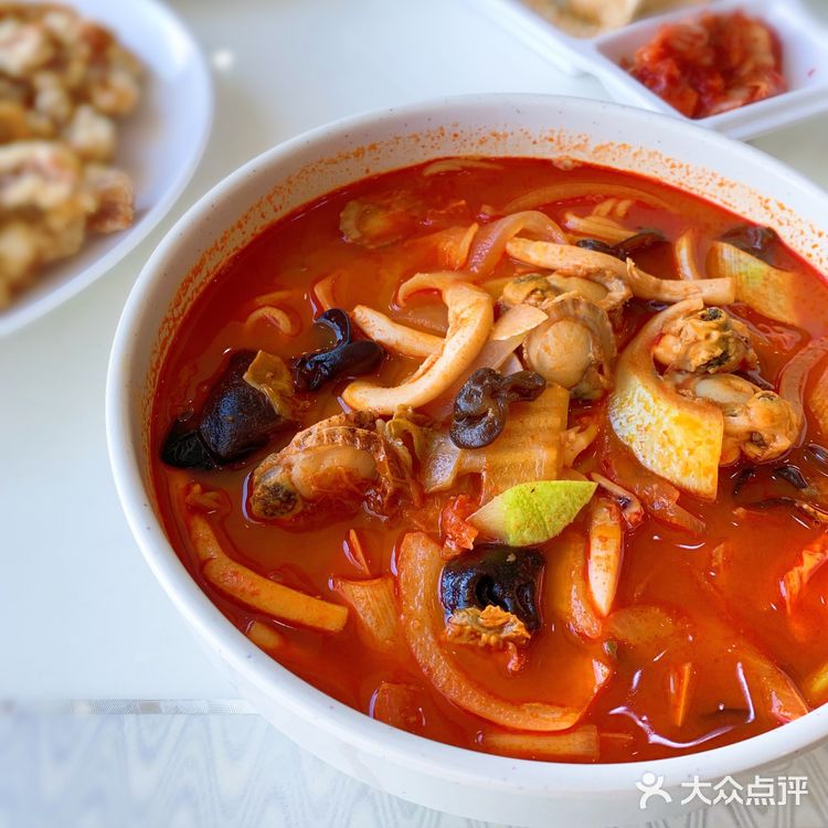 正宗🇰🇷炸酱面➕糖醋肉太上头!!!值得再来来