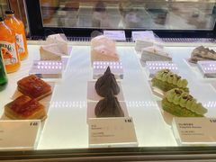 -Fridi Patisserie Cafe