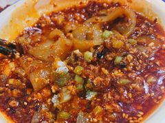 马路边冒苕粉-马路边边麻辣烫(世纪金源店)