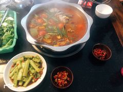 -苗家恒灵酸汤鱼-跳水牛肉连锁店(凯里总店)