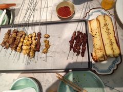 -嗨辣小聚·盘锦河蟹·海鲜烧烤龙虾(盘锦十年好店)