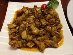 -金牌餐厅·天津菜·八珍豆腐·老爆三(瓷房子店)