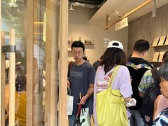 -喜茶(上海打浦桥日月光gelato lab+店)