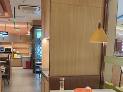 -小鱼小牛(世欧广场店)