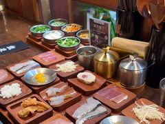 -银米·云南传统过桥米线(双廊黑金冠店)