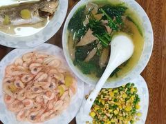 -爱的果实月嫂育婴师(世纪东方店)