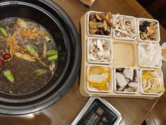 -菌乡缘·野生菌蒸汽鱼火锅(江边夜市店)
