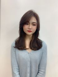 -BULB STUDIO 巴柏明星发型工作室