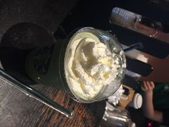 星巴克(来福士一店)-星巴克(来福士2F店)