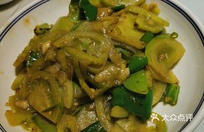 Green Pepper and Green Tomato Stir-fry