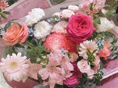 -向花仕Bloomy Life咖啡鲜花(益田假日店)