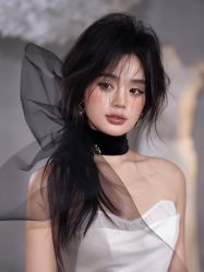 -艾米丽婚纱礼服