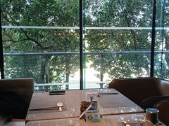 -上海佘山世茂艾美酒店