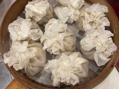上品羊后腿肉烧麦-内蒙联营烧麦 草原石榴红(护国寺店)