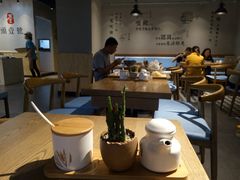 -头壹号  羊汤·饸饹面·大油条(嘉华店)