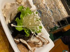 -年巴羊肉铺老铜锅(梅江店)