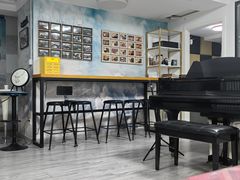 -梅纳·钢琴声乐架子鼓Mena Music(双井店)