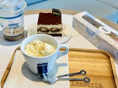 -LAVAZZA拉瓦萨咖啡(仁恒梦中心店)