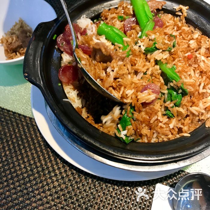 日昌餐馆腊味牛肉煲仔饭图片 - 第2张