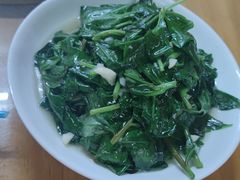 -芦茨金富饭庄·25年老字号·专做稻草鸡